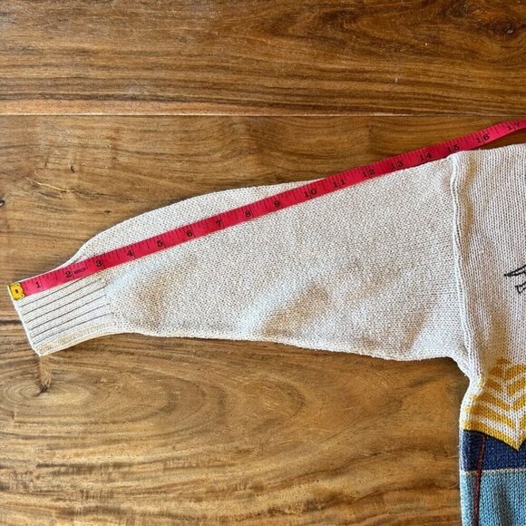 Vintage Toddler Sweater With Scenic Design - Picture 7 of 9